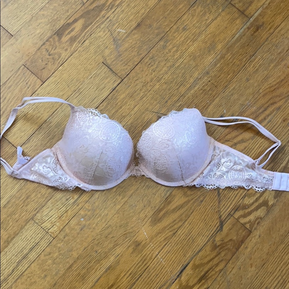 Victoria Secrets very sexy push up bra